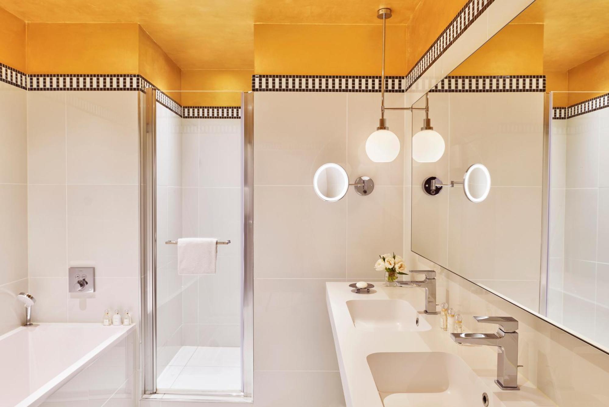 Hotel Barrire Le Westminster Le Touquet Eksteriør bilde Bathroom